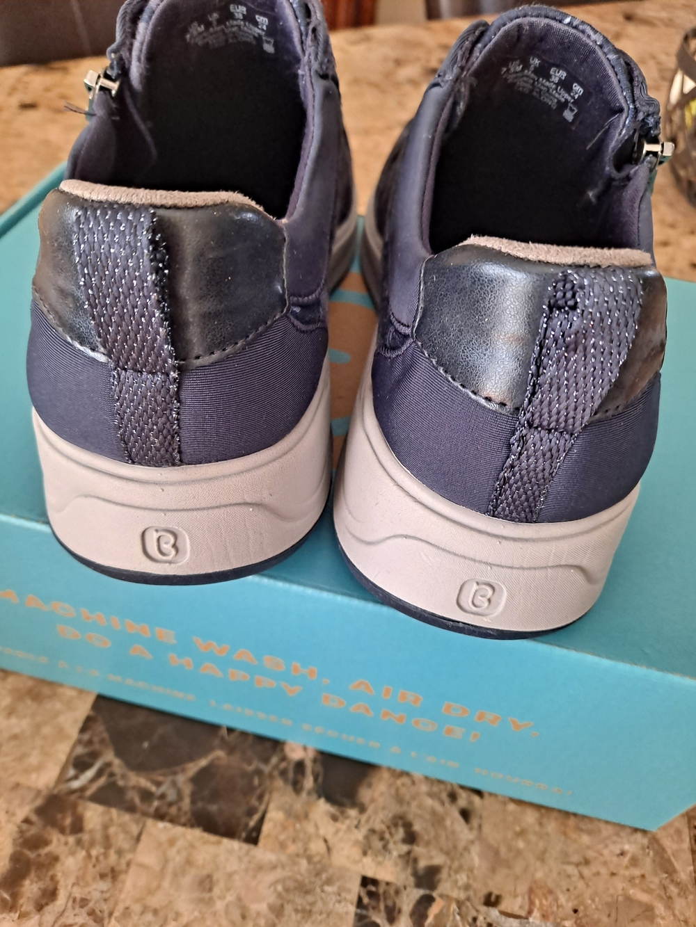 New BZees Women's, Tag Along Sneaker, Navy Floral Size  7 1/2 Medium - Picture 5 of 10